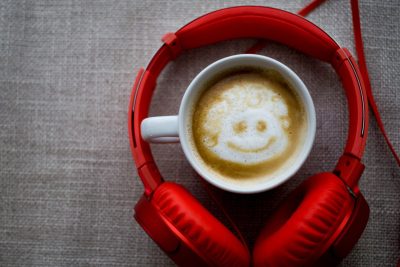 تاثیر قهوه و موسیقی روی خلق و خو